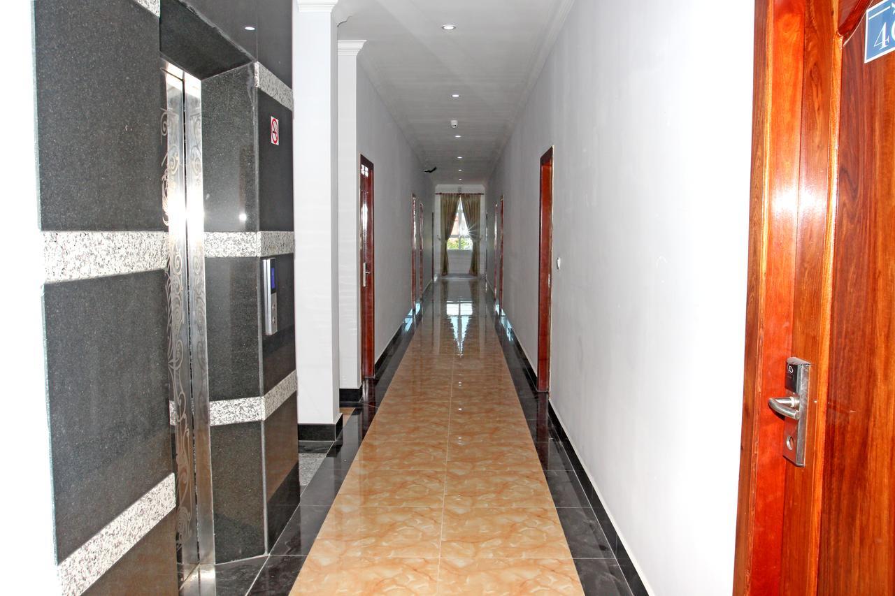 Jasmine Hotel& Sky Bar Battambang Bagian luar foto