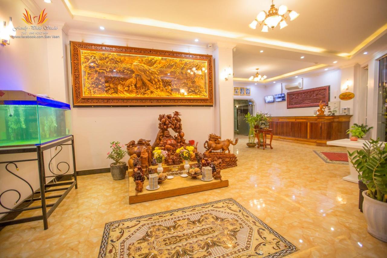 Jasmine Hotel& Sky Bar Battambang Bagian luar foto