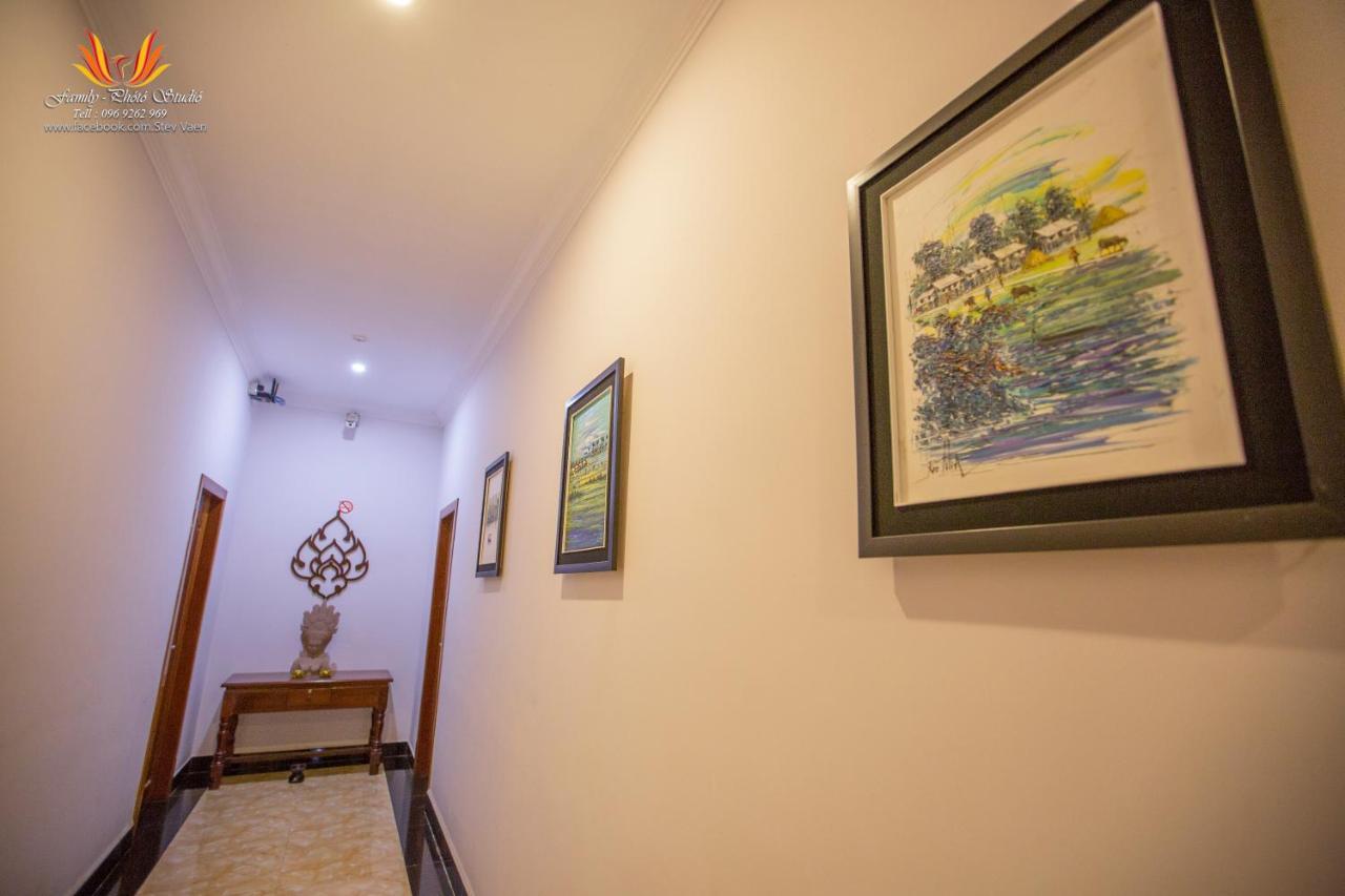 Jasmine Hotel& Sky Bar Battambang Bagian luar foto