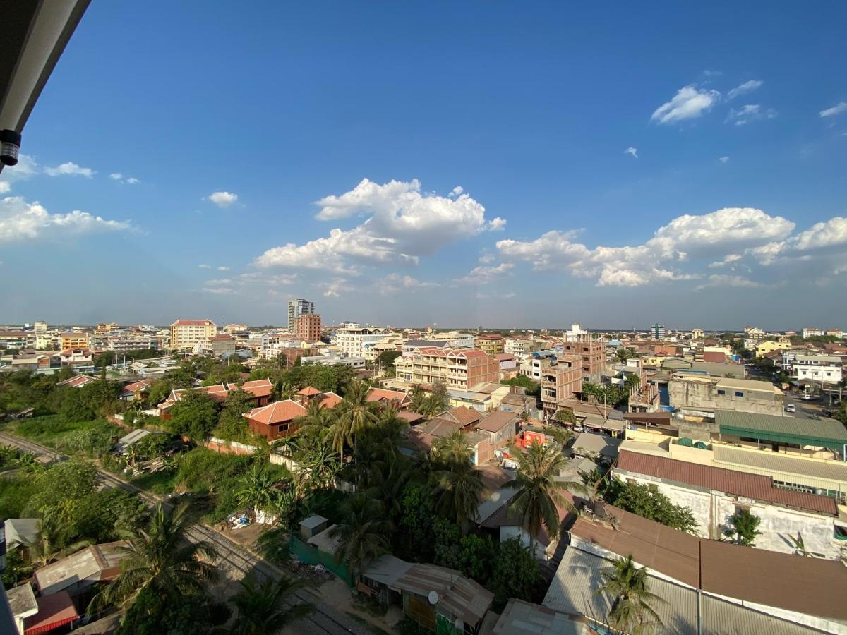 Jasmine Hotel& Sky Bar Battambang Bagian luar foto