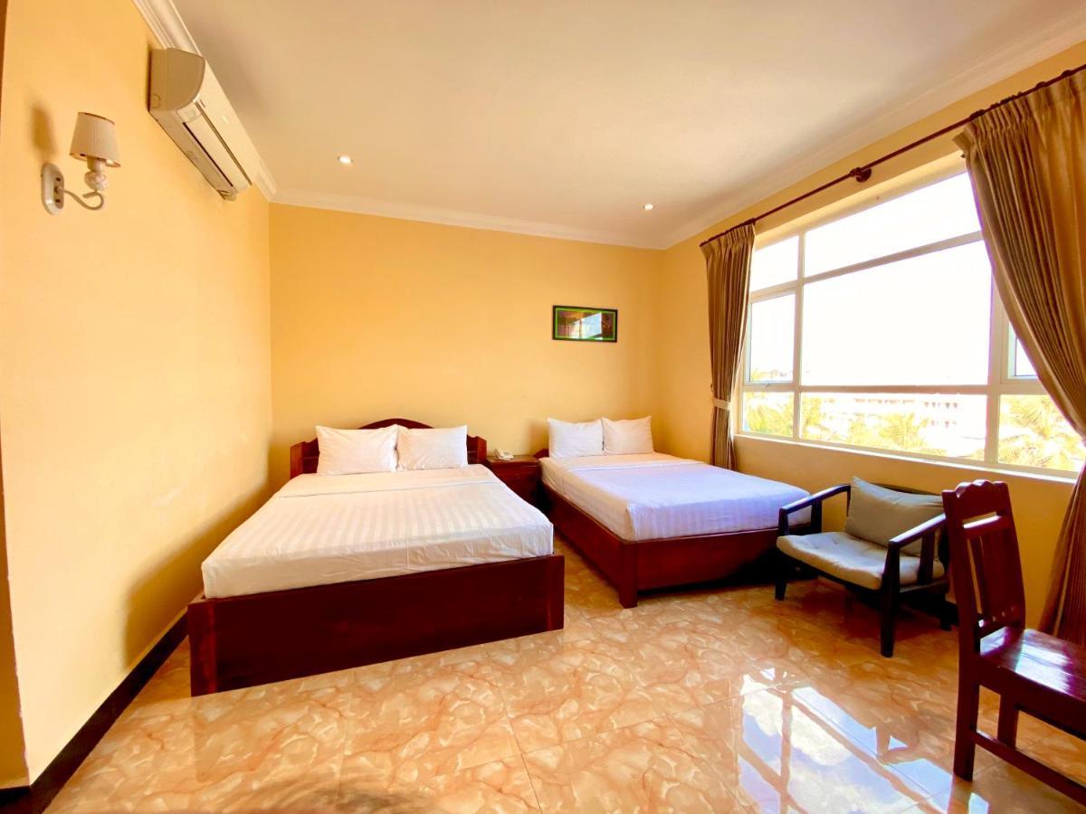 Jasmine Hotel& Sky Bar Battambang Bagian luar foto